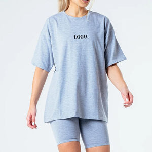 Vente en gros fabricant de femmes 2 pièces ensemble pour femmes logo personnalisé t-shirt et short couleur unie tenue d'été - Product Image 5