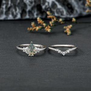 Anillo de Compromiso Jeulia con Ágata Musgosa de Corte Ovalado Geométrico en Plata de Ley Chapada en Rodio - Product Image 4