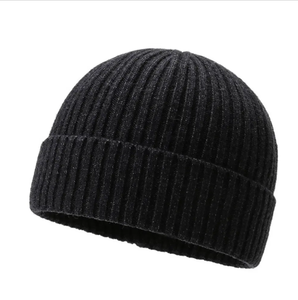 Colección de invierno Calidad Premium Etiqueta de marca personalizada Lana Merino Tejido Invierno Nieve Tobogán Gorros de lana gorro - Product Image 3