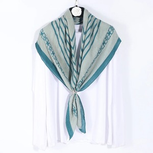 Écharpes longues avec un design simple, tempérament à la mode et à la mode, écharpes châle avec impression numérique - Product Image 5