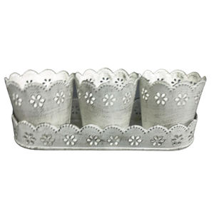 Nouveau plateau ovale en fer design avec 3 pots à bougies votifs en blanc pour la décoration de table et de jardin personnalisés faits à la main en vrac - Product Image 1