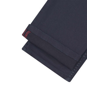 Pantalones de mezclilla para hombre personalizados de color sólido de alta calidad para uso casual y al aire libre en el verano Jeans de mezclilla antiarrugas para hombres - Product Image 4