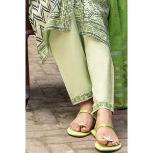 ชุดสูทผ้าแจ็คการ์ดลูเร็กซ์พิมพ์ลาย 3 ชิ้นสำหรับผู้หญิง พร้อมผ้าคลุมไหล่ลายทาง รุ่น SP-52093 - Product Image 2