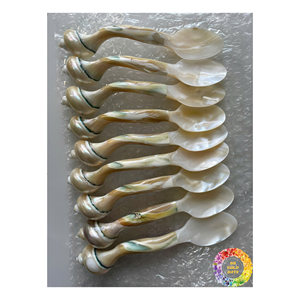 Cuillère en nacre blanche, cuillère à caviar. Fabriqué à partir d'une coquille de nacre naturelle, sans danger pour les utilisateurs, taille 8cm, cadeau significatif - Product Image 6