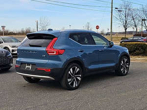 Volvo XC40 B5 Plus 2023 Usado en Buen Estado, Tema Bright - Product Image 5
