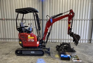 DIGGER KING 1.7 S Mini Crawler Excavator with Swing Boom <b>Side</b> Controls 0.12m Bucket High Load Moment for Construction Farm Use - Product Image 4