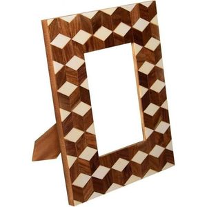 Cadre photo moderne en bois et résine au design géométrique pour la décoration intérieure - Product Image 2