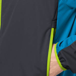 Chaqueta Softshell de hombre con logotipo personalizado de alta calidad al por mayor barata impermeable para invierno con posición de logotipo frontal - Product Image 4