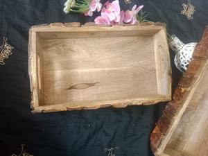 Plateau en bois fait main de qualité supérieure élégant, durable et polyvalent par Crescent Crafts - Product Image 2