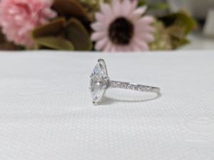 Bague en or blanc/jaune massif 14 carats, diamant de laboratoire taille marquise de 1,75 carat, bague de fiançailles classique, cadeau de la Saint-Valentin pour femme - Product Image 5