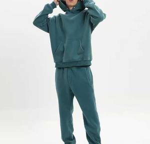 กางเกงวิ่งและชุดเสื้อมีฮู้ดของผู้ชายผ้าคอตตอนชุดออกกำลังกายโลโก้แบบกำหนดเองชุดวอร์มระบายอากาศได้ดีสำหรับฤดูหนาว100% - Product Image 3