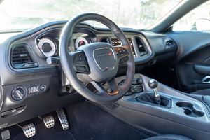 Dodge Challenger T/A 2023 USADO con Volante a la Izquierda/Derecha - Product Image 3