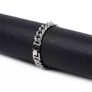 สร้อยข้อมือเพชรคิวบาที่สง่างามขายดีที่สุดสำหรับให้เป็นของขวัญหรือแฟชั่นและโอกาสพิเศษมีจำหน่ายในราคาที่ดีที่สุด - Product Image 4