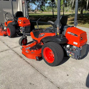 Tractor Kubota G261HD de Conducción Asistida a Bajo Precio - Nuevo y de Bajo Mantenimiento - Product Image 1