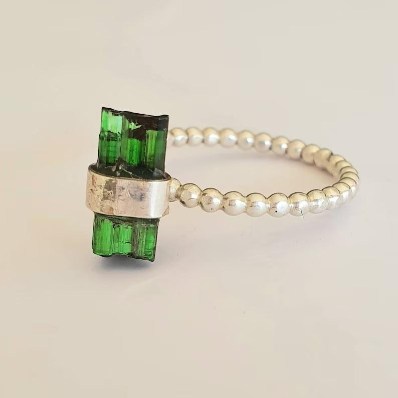 สีเขียว