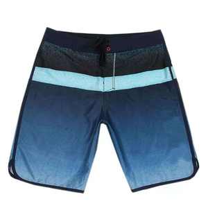 กางเกงขาสั้นผู้ชายผ้าเทอร์รี่คุณภาพสูง 100% ผ้าฝ้าย สำหรับฤดูร้อน สไตล์ลำลอง ปักลายคุณภาพสูง - Product Image 3