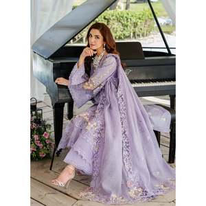 Ensemble élégant 3 pièces ELAF en mousseline brodée découpée au laser, respirant, avec chemisier, dupatta et pantalon pour femme - BIC-4780 pour le printemps/été - Product Image 2