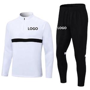 Chándal de invierno con media cremallera para el entrenamiento del equipo de fútbol Chaqueta de fútbol Pantalón con servicios OEM Tallas grandes disponibles - Product Image 1
