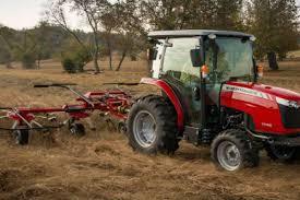 Tractor de Ruedas Massey Ferguson 1742 4WD Usado de Bajo Costo y Alta Ganancia, 70HP con Motor, Caja de Cambios y Bomba para Agricultura - Product Image 3