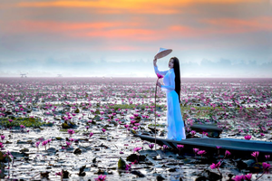 Chapeau conique en paille de bambou vietnamien unisexe Non La National Couvre-chef symbole pour décoration de voyage et cadeau Style féminin - Product Image 6