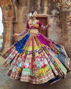 Designer beurre soie Lehenga Choli ensemble impression numérique avec miroir travail belle femme indienne lourde travail à la main dentelle Dupatta - Product Image 4