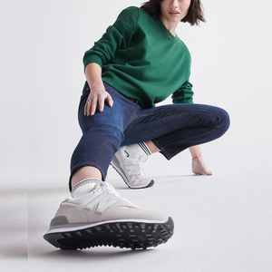 Jeans de mezclilla de cintura media para mujer, a la moda, con cremallera, bolsillos, elásticos, ecológicos, transpirables, lavado efecto nieve, corte holgado, venta al por mayor. - Product Image 3