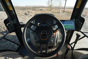 Système de contrôle de navigation pour tracteur CHCNAV NX612 ORIGINAL 2026 avec écran numérique et panneau de commande au volant pour l'agriculture de précision - Product Image 5