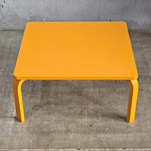 Mesa Plegable de Madera de Caucho con Diseño Minimalista y Tapa Cuadrada, 60x60x28cm, para Uso en Exteriores, Parques y Jardines de Infancia - KGD014 - Product Image 2