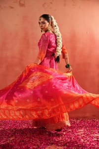 Taille Personnalisée Attrayant Sain & Fit Les Femmes Portent BANDHEJ Imprimé Gujrati Tendance Robe Ethnique avec Ensemble Dupatta - Product Image 3