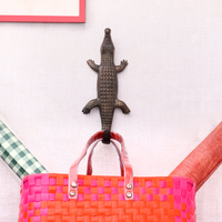 Crochets muraux en fer crocodile antique de qualité supérieure faits à la main Porte-clés Porte-cintres Vente en gros à bas prix