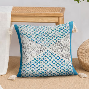 Housses de coussin de créateur de couleur bleue moderne Designs Rajasthani Print Embroidered Cushion Covers Handmade for Home Living Decor - Product Image 2
