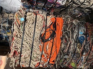 Ferraille de fil de cuivre PVC électrique en cuivre pur 99.99% teneur en cuivre modèle d'utilisation industrielle de haute qualité à vendre - Product Image 3