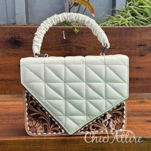 Bolso bandolera de mensajero elegante de cuero acolchado con herramientas manuales de gran capacidad de alta calidad para mujer bolso de hombro con asa de volantes - Product Image 1