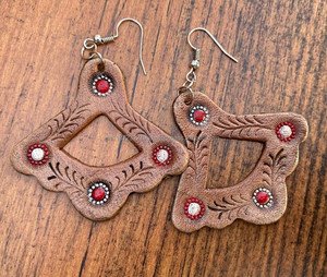 Nueva llegada estilo occidental tallado a mano pendientes de cuero mujeres lindo pendiente de lágrima de moda joyería de moda de cuero - Product Image 2