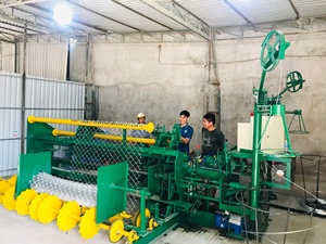 Nhà Máy <span class=keywords><strong>Gi</strong></span>á Máy tự động để làm <span class=keywords><strong>gi</strong></span> và PVC Chuỗi liên kết hàng rào lưới - Product Image 3