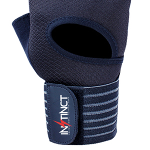 ถุงมือยกน้ำหนักสำหรับออกกำลังกาย สายรัดข้อมือแบบ unisex ครึ่งนิ้ว หนังกันน้ำ สำหรับยิม ปั่นจักรยานกลางแจ้ง ป้องกันฝ่ามือเต็มรูปแบบ - Product Image 4