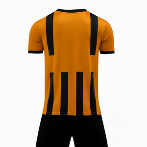 Nueva Camiseta de Fútbol Personalizada, Uniforme de Poliéster de Media Manga, Secado Rápido, Diseño Ligero de Dos Tonos, Logotipo Personalizable - Product Image 4