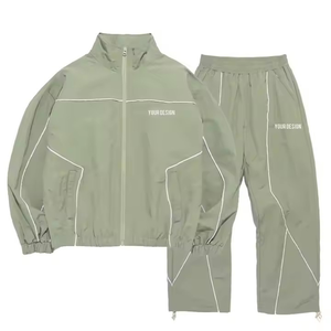 Chándales con cremallera para hombre de fabricante superior con logotipo de impresión personalizado OEM crea tu propio estilo chándales cortavientos de dos piezas de nailon - Product Image 1
