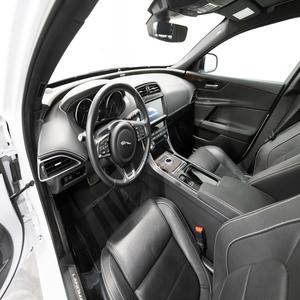 Jaguar XE 2021, el Más Vendido, Paquete Tecnológico, Garantía de 25.000 Millas, Sedán Premium 4D, Motor 2.0L I4 de 16 Válvulas Turboalimentado, Transmisión Automática de 8 Velocidades, Tracción Trasera - Product Image 5