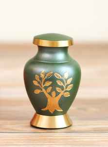 Urna artesanal para cenizas humanas | Recuerdo conmemorativo Premium | Caja de urna de latón para adultos Premium - Product Image 4