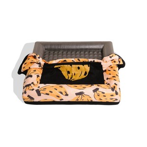 Rio Bossa Kennel : Niche carrée lavable pour animaux de ferme avec emballage pratique en boîte - Product Image 4