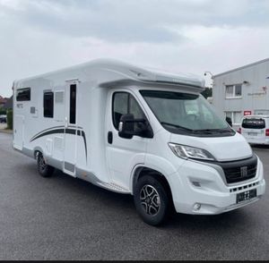 Autocaravana Compacta de Lujo 4x4 – Vehículo Moderno para Viajes por Carretera, Turismo, Camping y Vida Aislada - Product Image 5