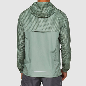 แจ็กเก็ตกันฝนมีฮู้ดกันน้ำเป็นมิตรต่อสิ่งแวดล้อมสำหรับกลางแจ้งแฟชั่นล่าสุดโลโก้ตามสั่ง - Product Image 2