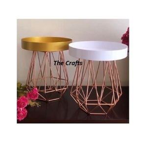 Juego de 2 soportes para pasteles de diferentes tamaños en hierro dorado y soporte para servir pasteles de chocolate blanco al precio más barato - Product Image 1