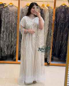 Vestido de Noche de Lujo AWAIS, Estilo Imperio, Largo hasta el Suelo, Corte en A, Bordado con Cristales y Perlas, Ecológico, 100% - Product Image 3