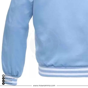 เสื้อแจ็คเก็ตบอมเบอร์ผ้าซาตินผู้ชายแบบสั่งทำ ลายพรางต่อผ้ากันน้ำ ด้านหน้าแบบขายส่ง สำหรับใส่เป็นชุดทางการ ชุดวาร์ซิตี้ ชุดเลตเตอร์แมน ชุดเบสบอล ชุดกิจกรรมกลางแจ้ง - Product Image 6