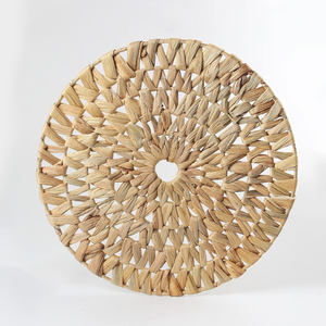 Round water hyacinth placemat handmade natural <b>table</b> <b>mats</b> wholesale price plate charger <b>mat</b> - Product Image 1