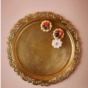 Plateaux de service décoratifs faits à la main en laiton et aluminium, finition hôtelière, pour la maison et la décoration de table - Product Image 2