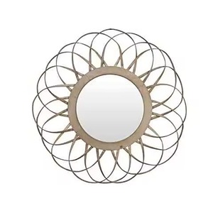 Cadre de miroir moderne fait main de designer doré avec un style charmant pour la décoration de la maison, de l'hôtel, du bureau et du salon. - Product Image 1