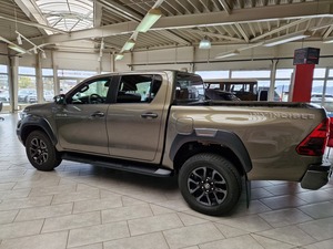 Toyota Hilux SUV 2025 Automática con Asientos de Cuero en Venta - Product Image 5